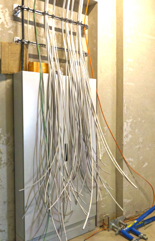 Neues Kurhaus - Stromkabel